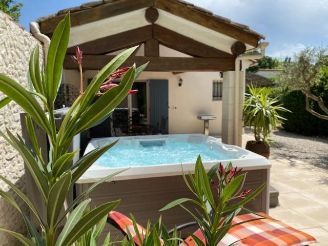Mas Beau Soleil & Spa Cottages De Charme Avec Jacuzzi&Jardin Prives Saint-Rémy-de-Provence 외부 사진